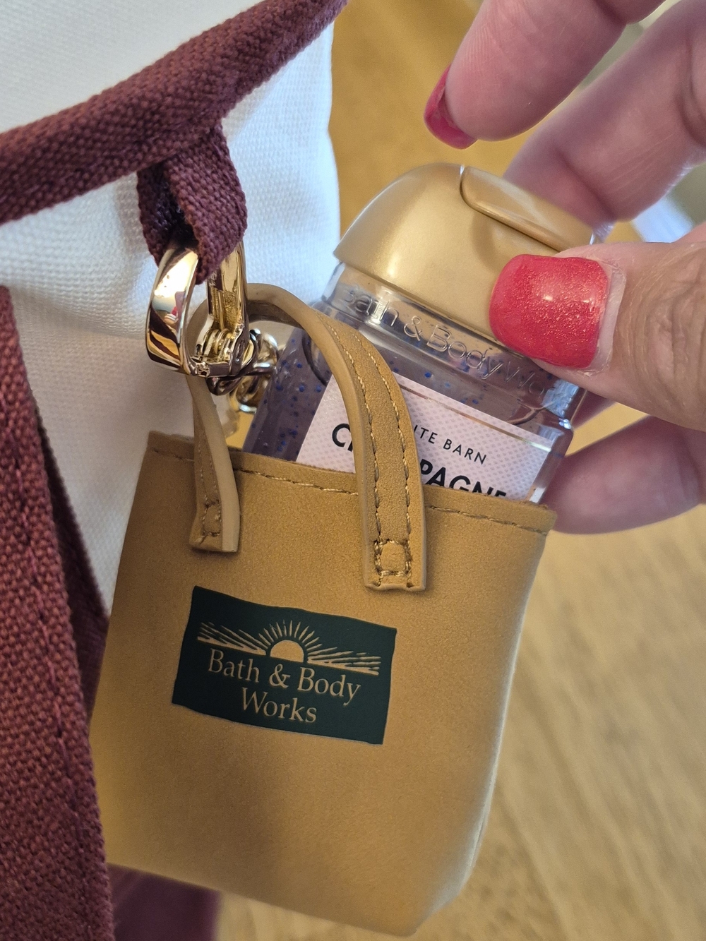Bath & Body Works Champagne Toast Gift SET - Body Wash Candle Body Cream Tote - Picture 4 of 9